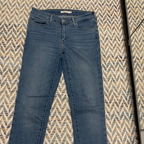 Levi’s Skinny Jeans - Picture 1 of 5